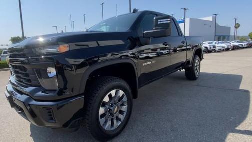 2025 Chevrolet Silverado 2500 Custom