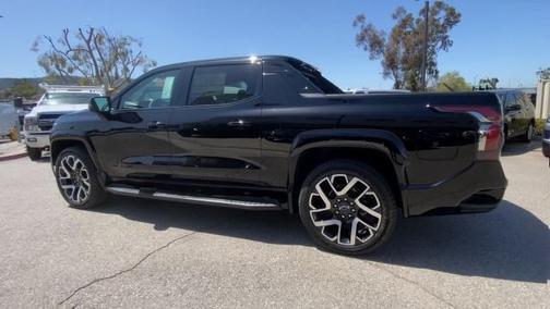 2025 Chevrolet Silverado EV RST