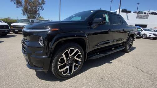 2025 Chevrolet Silverado EV RST