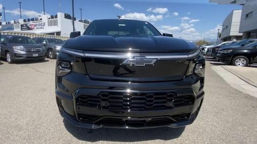2025 Chevrolet Silverado EV RST