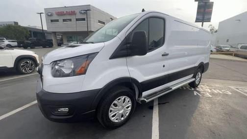 2024 Ford Transit-250 