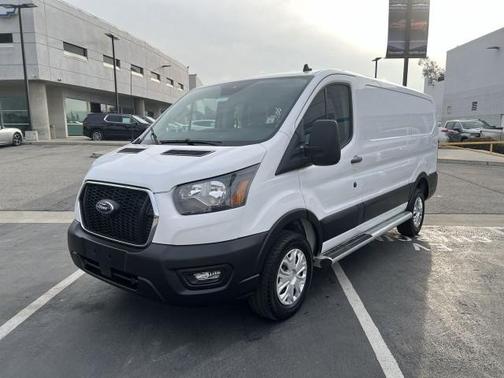 2024 Ford Transit-250 