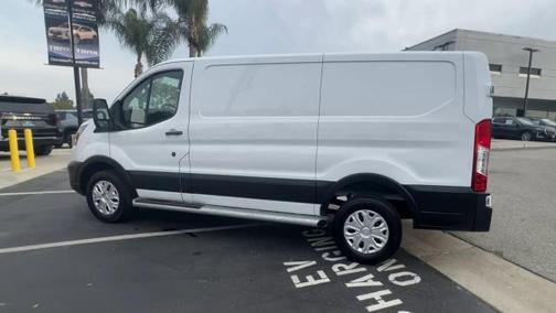 2024 Ford Transit-250 
