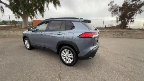 2025 Toyota Corolla Cross LE