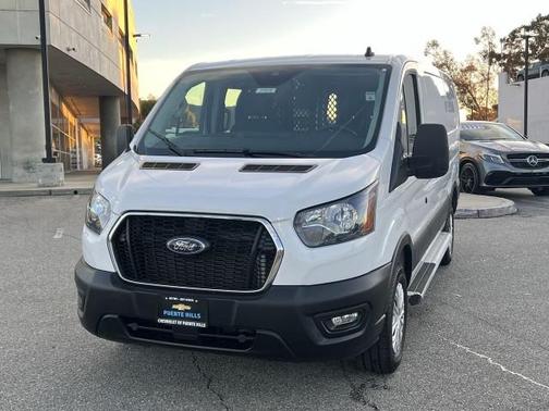 2024 Ford Transit-250 