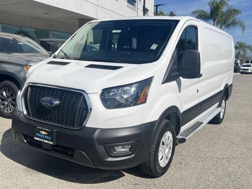 2024 Ford Transit-250 