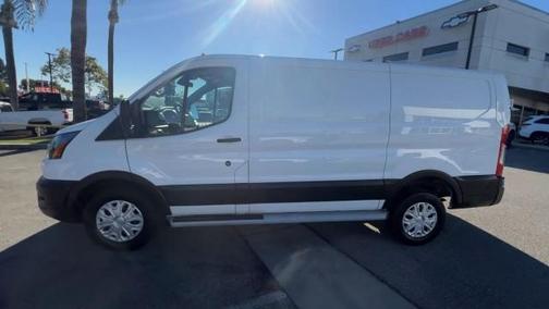 2024 Ford Transit-250 