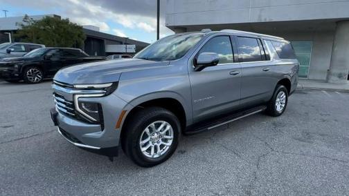 2026 Chevrolet Suburban LT