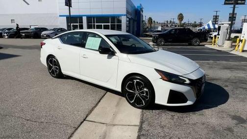 2023 Nissan Altima 2.5 SR