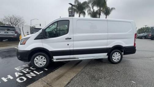 2024 Ford Transit-250 