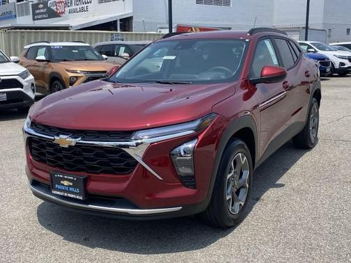 2025 Chevrolet Trax LT