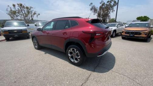 2025 Chevrolet Trax LT