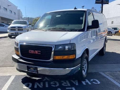 2023 GMC Savana 2500 Work Van
