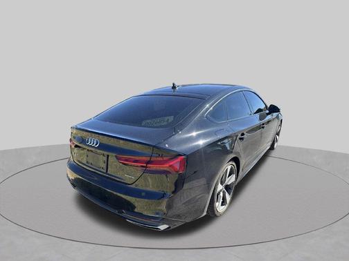 Mythos Black Metallic 2021 Audi A5 Sportback 45 S line quattro Premium