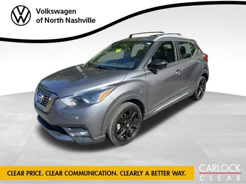Gun Metallic 2019 Nissan Kicks SR