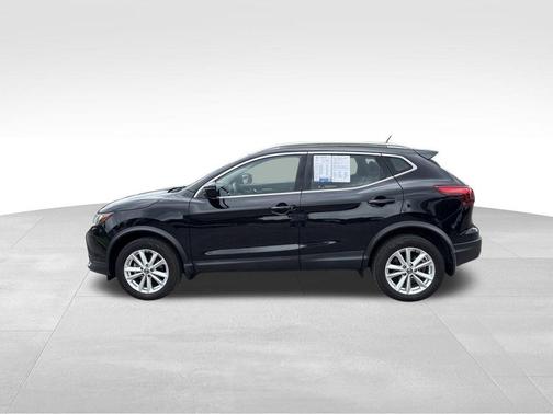 Magnetic Black 2019 Nissan Rogue Sport SV
