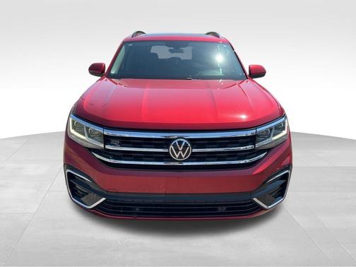 Aurora Red Metallic 2021 Volkswagen Atlas 3.6 V6 SE w/ Technology R-Line