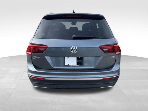 2018 Volkswagen Tiguan 2.0T SEL Premium