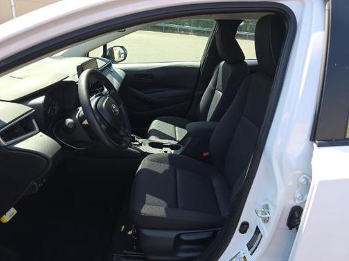 Ice 2024 Toyota Corolla LE