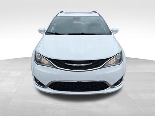 2020 Chrysler Pacifica Touring-L Plus