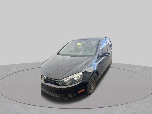 Black 2013 Volkswagen Golf 2.5L