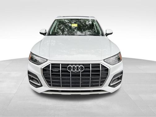Glacier White Metallic 2021 Audi Q5 40 Premium Plus