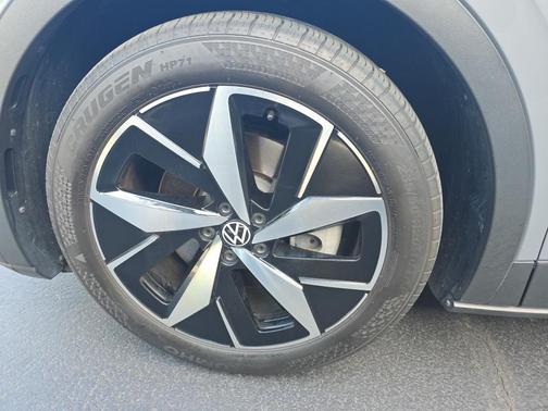 Pure Gray 2023 Volkswagen ID.4 Pro S