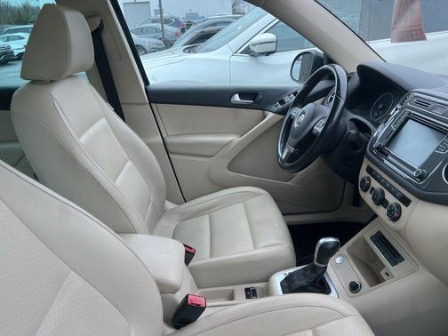 2017 Volkswagen Tiguan 2.0T Wolfsburg Edition