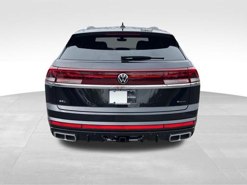 Deep Black Pearl Effect 2026 Volkswagen Atlas Cross Sport 2.0T SEL Premium R-Line