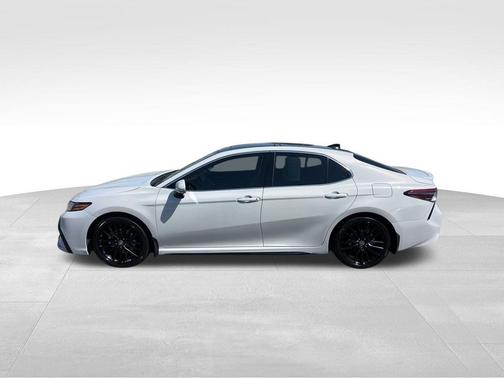 Ice 2023 Toyota Camry XSE