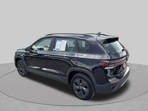 Deep Black Pearl Effect 2025 Volkswagen Taos 1.5T S