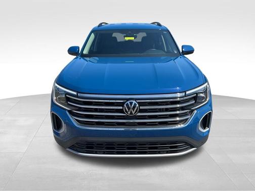Mountain  Lake Blue 2025 Volkswagen Atlas 2.0T SE
