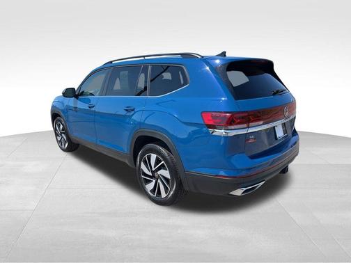Mountain  Lake Blue 2025 Volkswagen Atlas 2.0T SE
