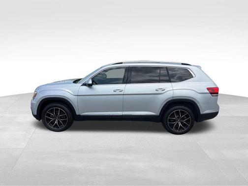 Reflex Silver Metallic 2019 Volkswagen Atlas 3.6L SEL Premium
