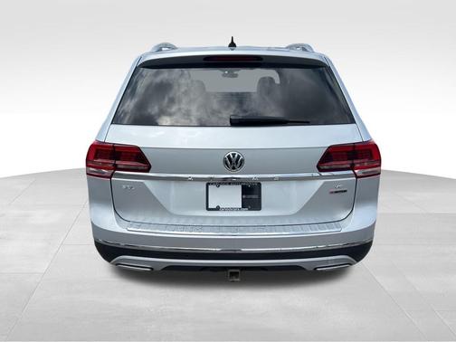 Reflex Silver Metallic 2019 Volkswagen Atlas 3.6L SEL Premium