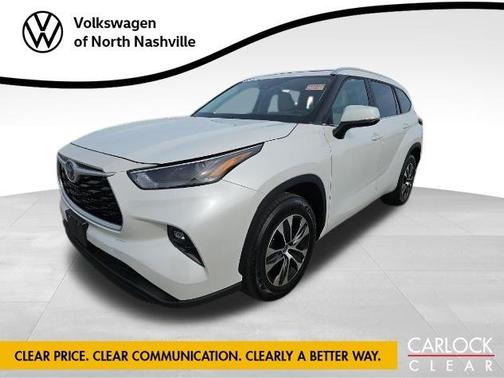 Wind Chill Pearl 2023 Toyota Highlander Hybrid XLE
