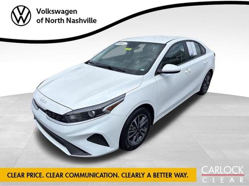 Snow White Pearl 2024 Kia Forte LXS