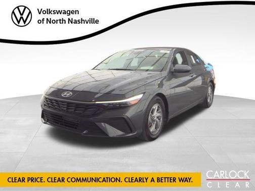 Gray 2024 Hyundai ELANTRA SE