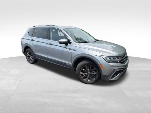 Pyrite Silver Metallic 2022 Volkswagen Tiguan 2.0T SE