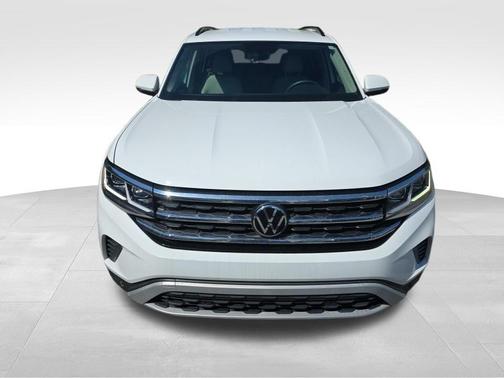 Pure White 2023 Volkswagen Atlas 3.6L SE w/Technology