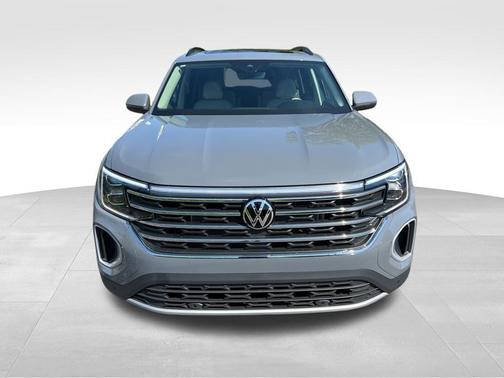 Pure Gray 2026 Volkswagen Atlas 2.0T SE W/TECHNOLOGY