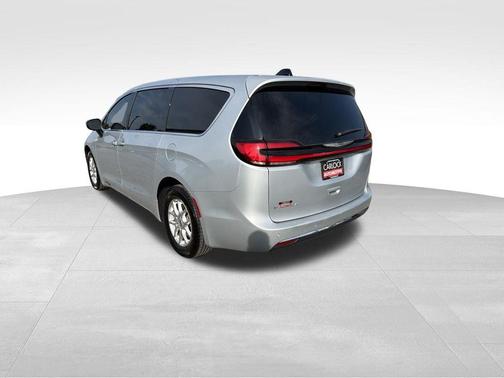 Silver Mist Clearcoat 2023 Chrysler Pacifica Touring-L