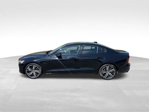Black Stone 2019 Volvo S60 Hybrid T8 R-Design