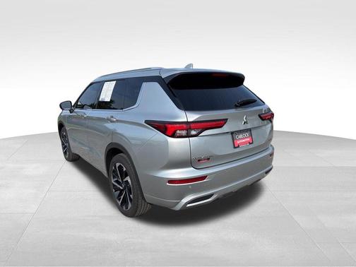 Alloy Silver Metallic 2022 Mitsubishi Outlander SEL