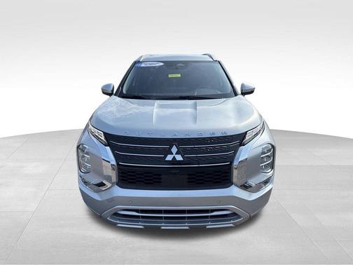 Alloy Silver Metallic 2022 Mitsubishi Outlander SEL