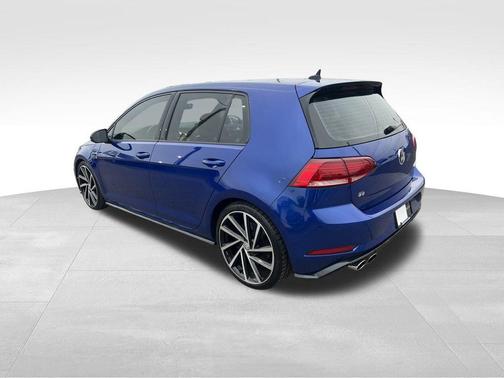2019 Volkswagen Golf R 2.0T w/DCC & Navigation