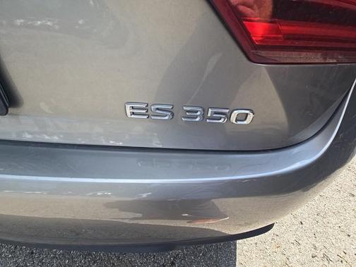 2018 Lexus ES 350 Base