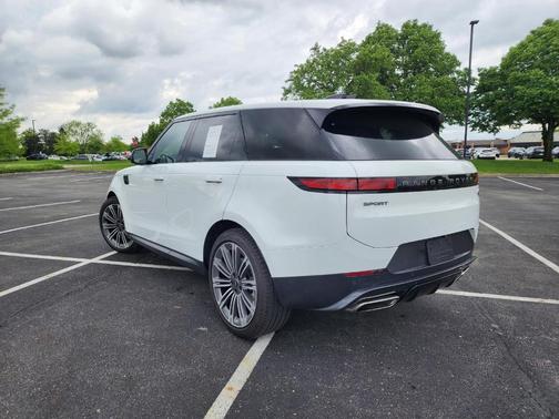 2023 Land Rover Range Rover Sport SE