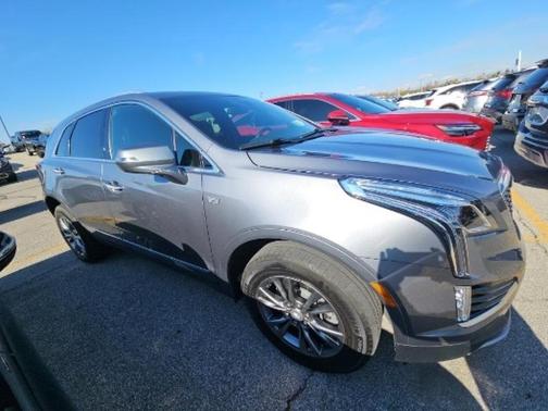 2022 Cadillac XT5 Premium Luxury