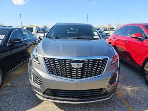2022 Cadillac XT5 Premium Luxury
